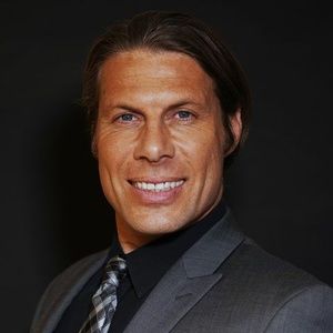 Meet your Posher, Stephen